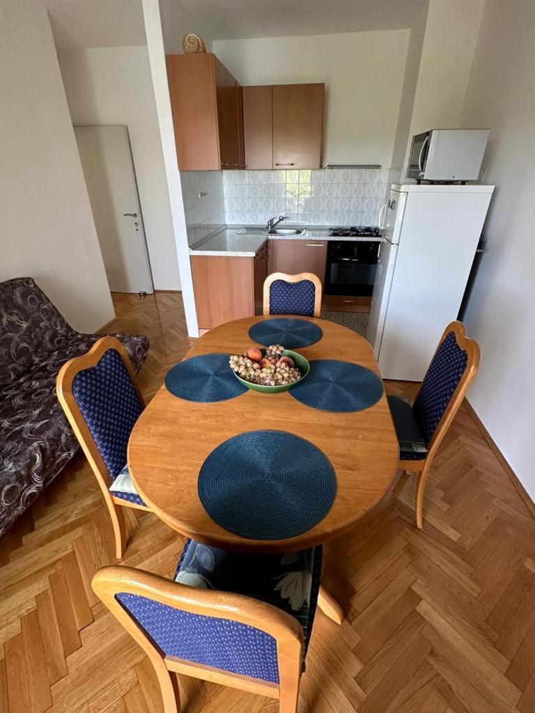 Apartment Nedjeljka Klek Exterior foto